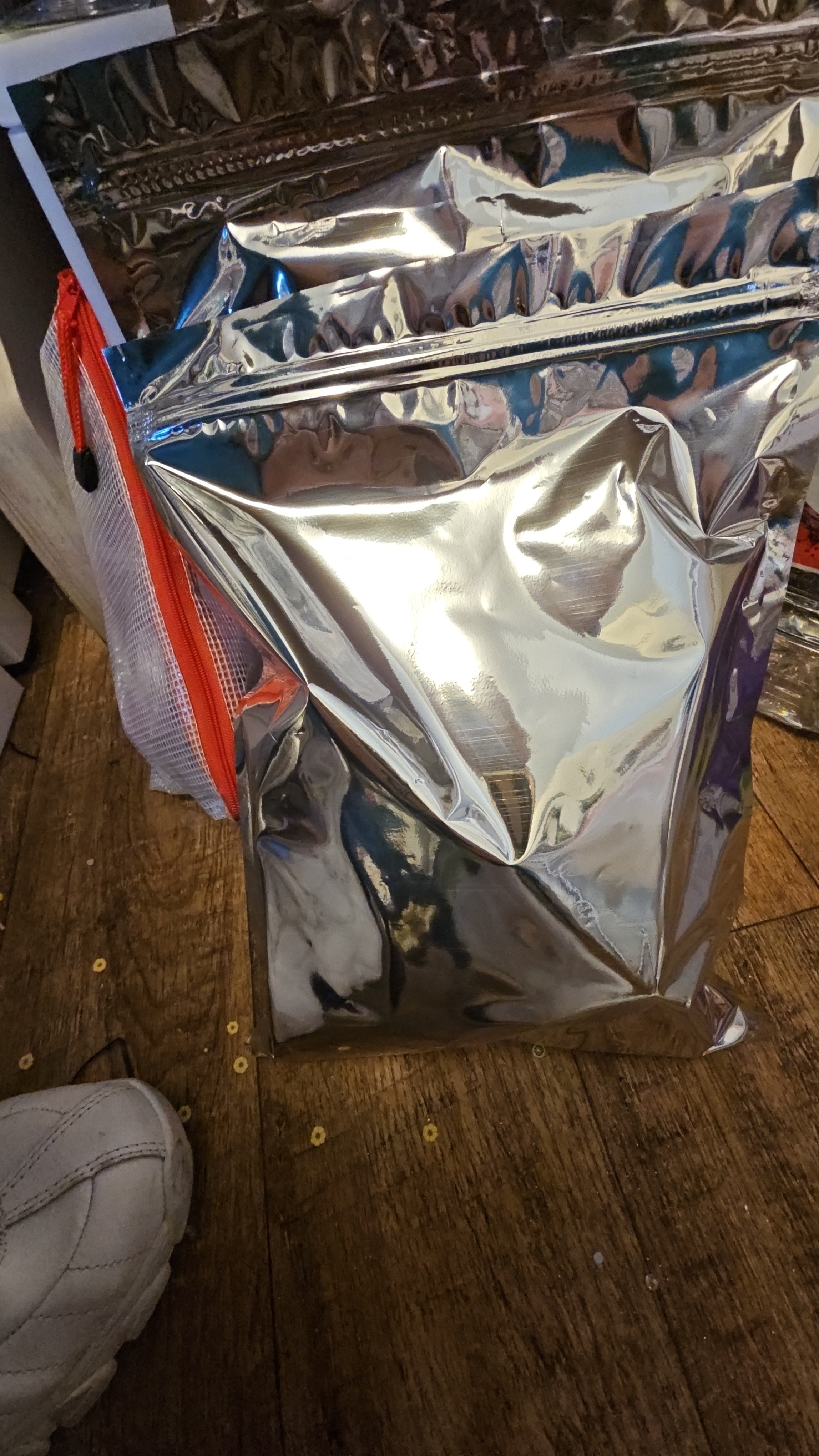 STATIONARY MYSTERY BAGS